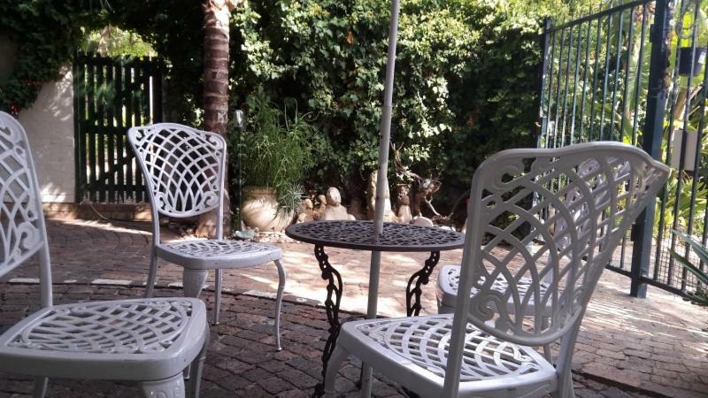 Mavilla Stellenbosch B&B Extérieur photo